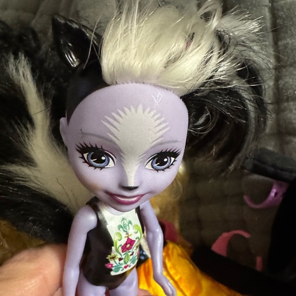 15‎ Mixed Doll Assortment - Picture 7 of 16